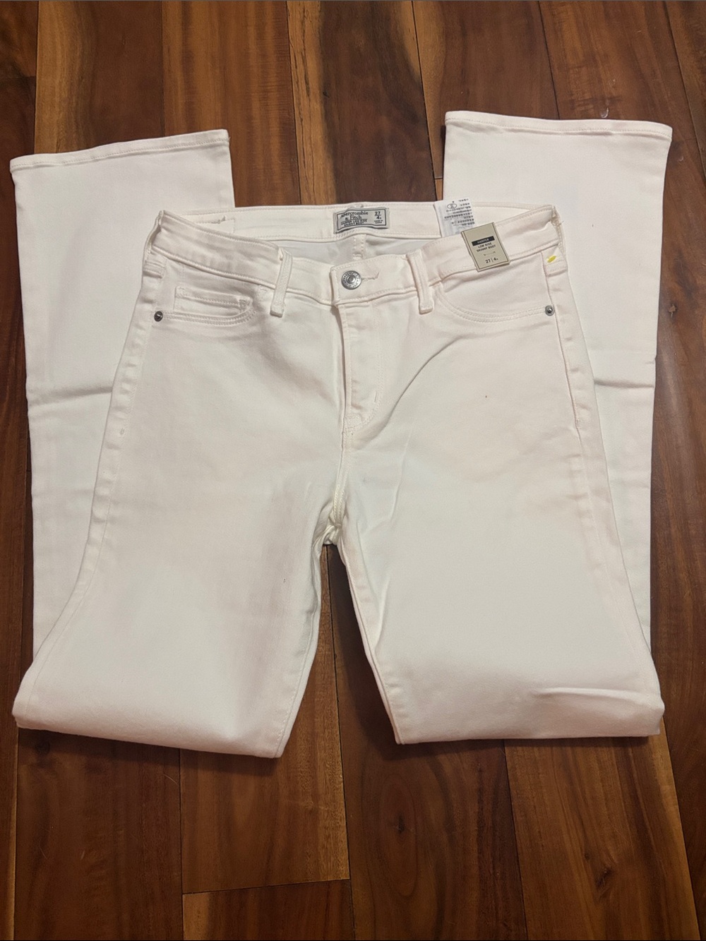 NWT Abercrombie & Fitch Harper Low Rise Skinny Boot Jeans White 27 Short